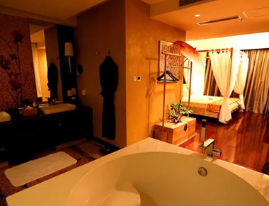 成都青羊养生会所的黄昏恋：当爱情遇上八十岁